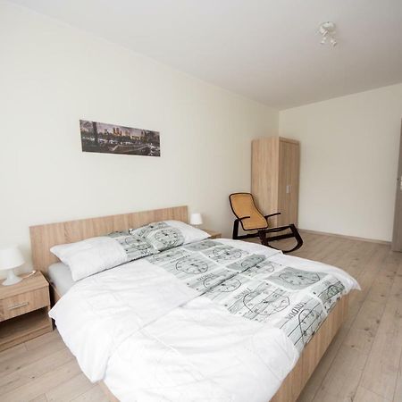 Apartament Zebcowska オストルフ・ビエルコポルスキ エクステリア 写真