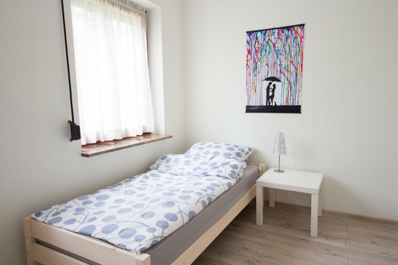 Apartament Zebcowska オストルフ・ビエルコポルスキ エクステリア 写真