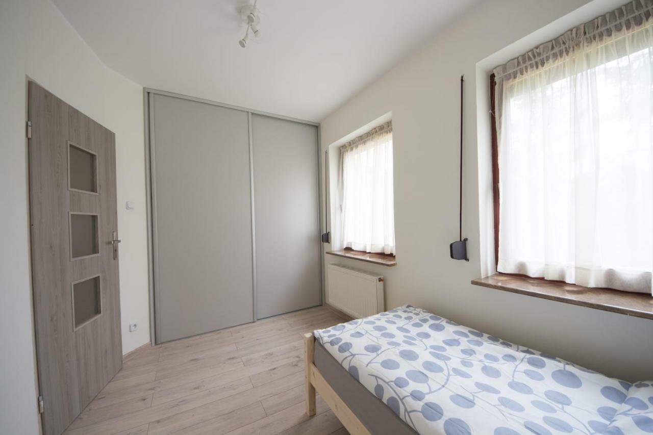 Apartament Zebcowska オストルフ・ビエルコポルスキ エクステリア 写真